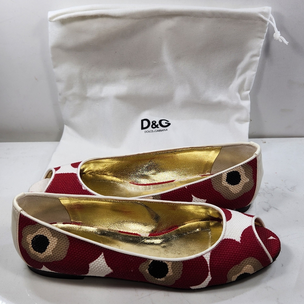 D&G Red and White Women's Shoes - Picture 9 of 14